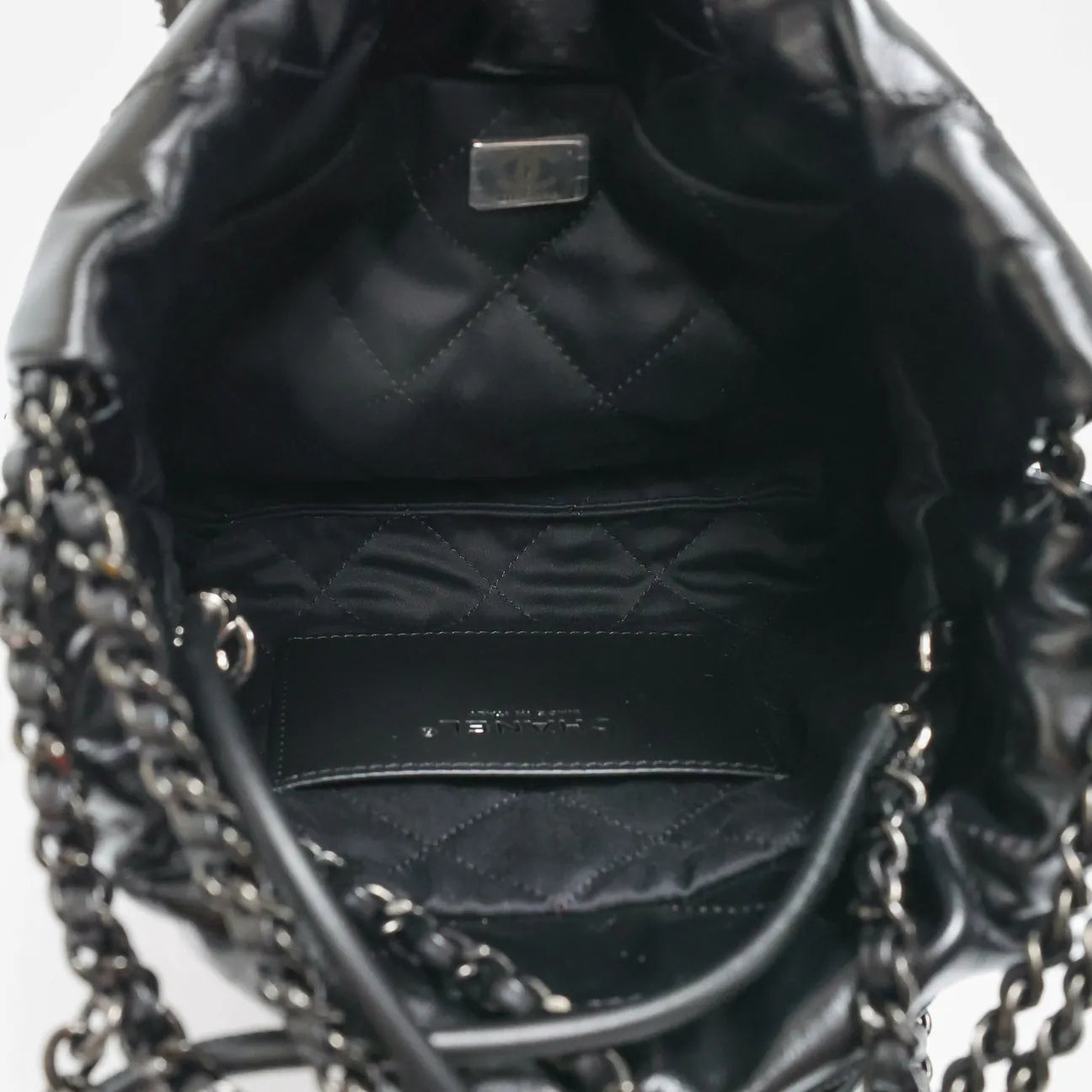 Chanel - Chanel22 mini So Black
