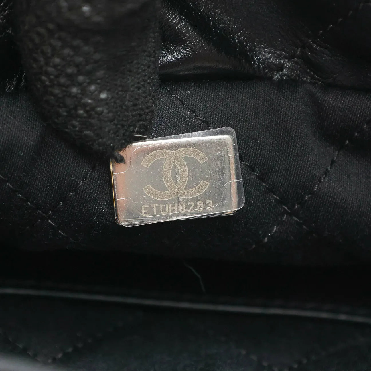 Chanel - Chanel22 mini So Black
