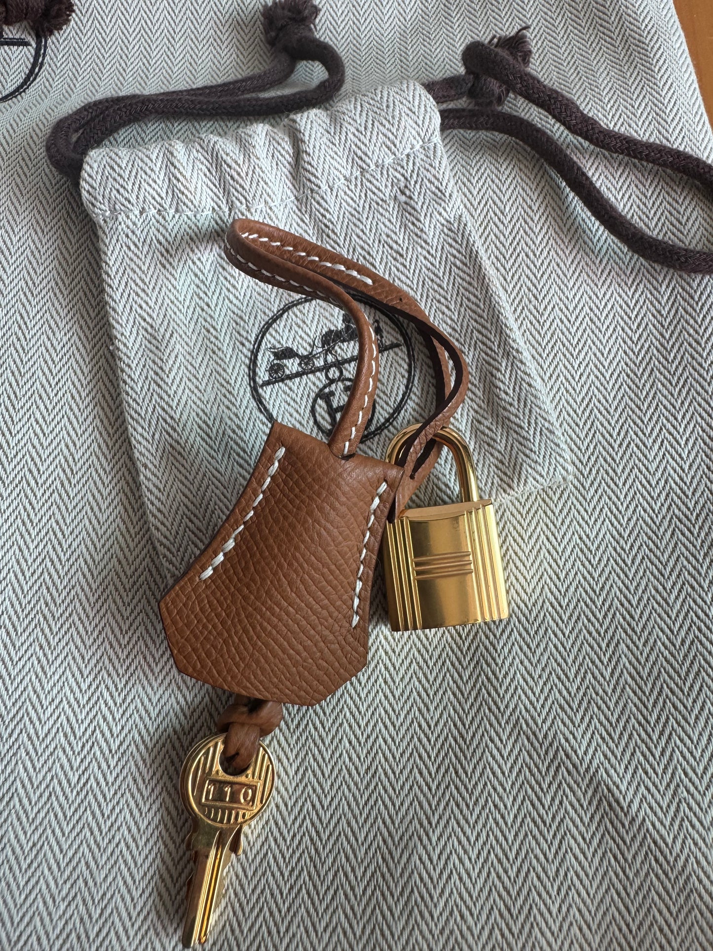 Hermes Kelly 28
