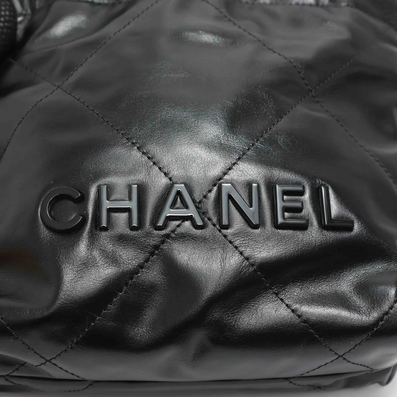 Chanel - Chanel22 mini So Black