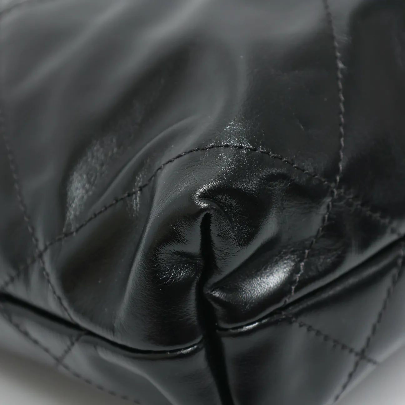 Chanel - Chanel22 mini So Black