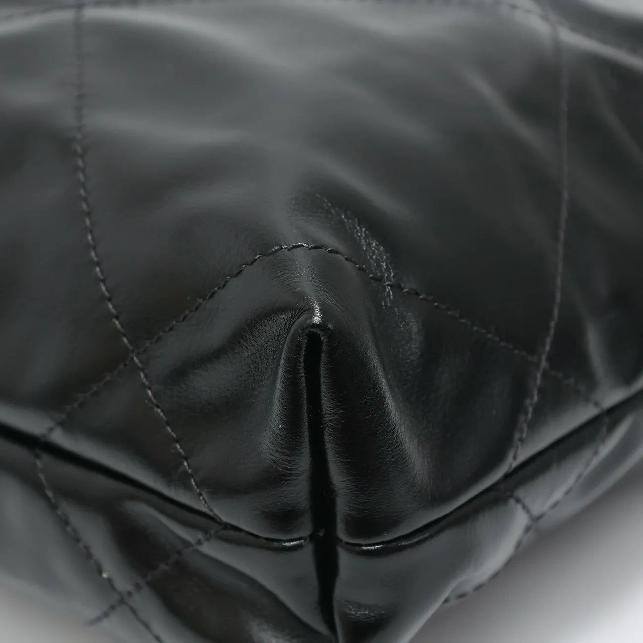 Chanel - Chanel22 mini So Black