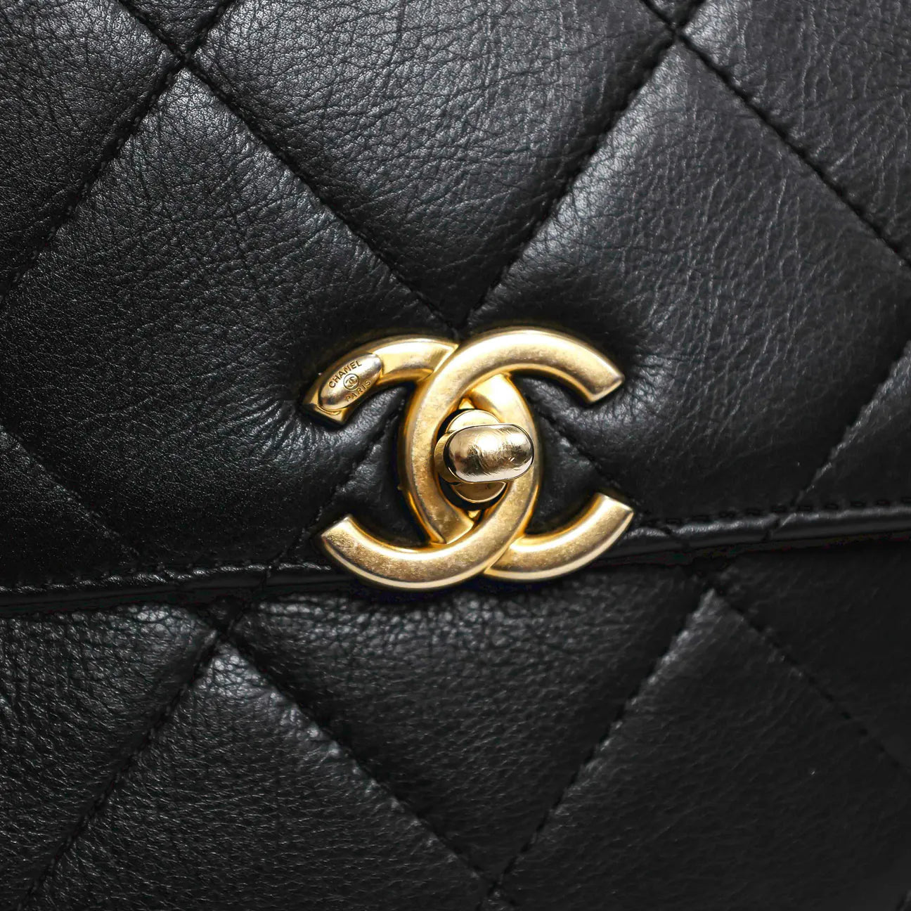 Chanel - Preowned Chainaround flap bag small